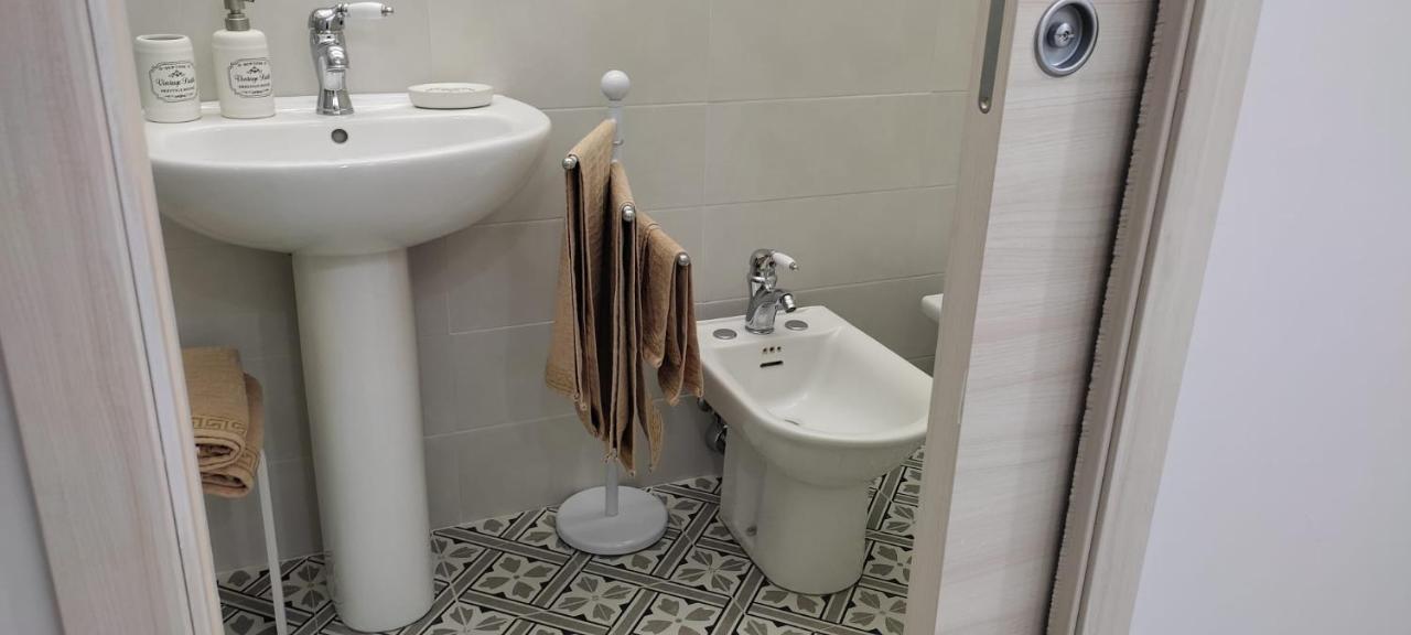 Le 3 Dee Bed and Breakfast Reggio di Calabria Buitenkant foto